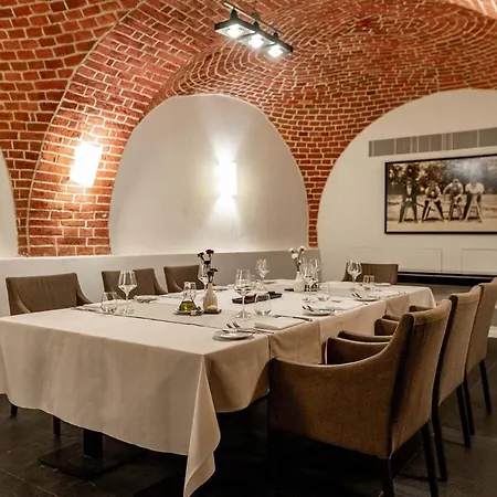 The Granary - La Hotel Wrocław
