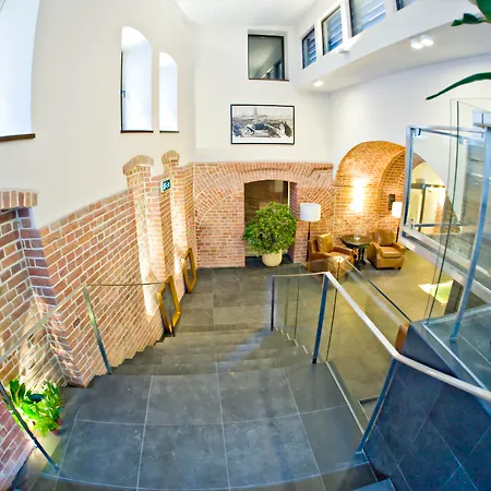The Granary - La