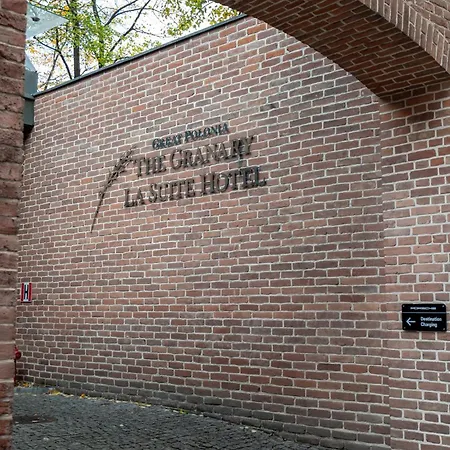 Готель Great Polonia The Granary La 5*